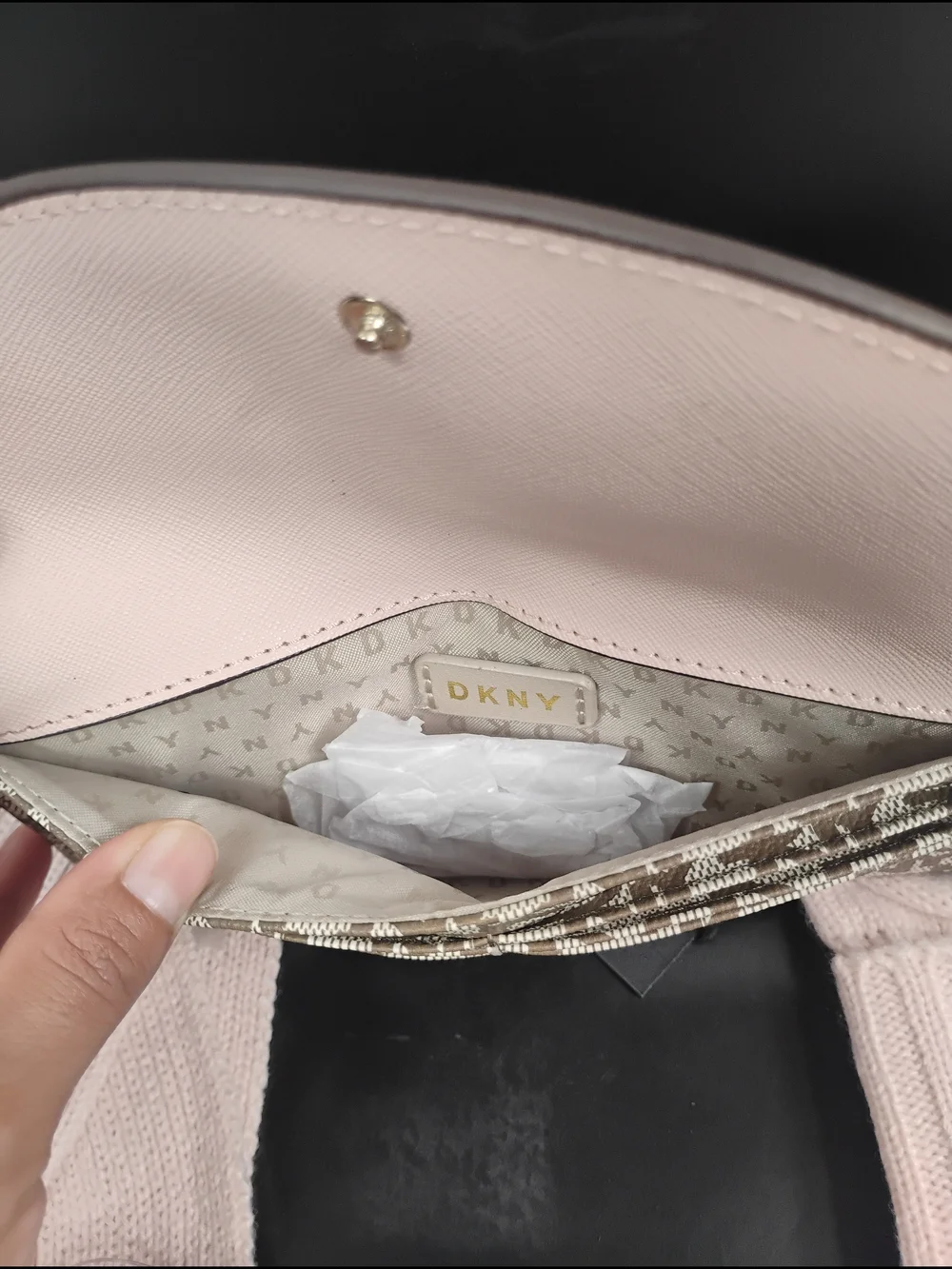 DKNY Blush Pink Knit Accessory Gift Set with Monogram Case